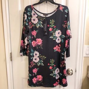 NWT tunic length black floral dress